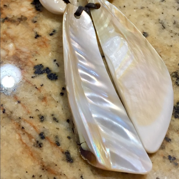 💛 Natural Pooka Shell necklace 💛 - Picture 3 of 6